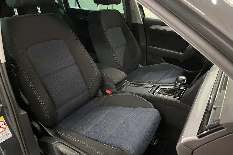 Volkswagen Passat din 2021 cu 73.658 km - oferta VOL217905 - foto 9