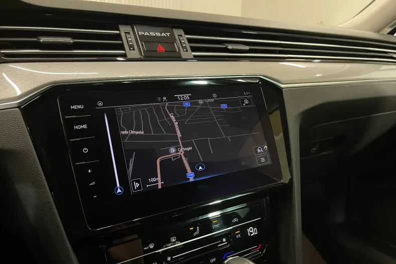 Volkswagen Passat din 2021 cu 73.658 km - oferta VOL217905 - foto 13