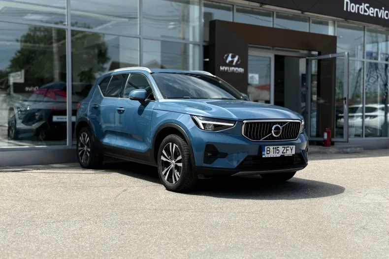 Volvo XC40 din 2022 cu 31.954 km - oferta VOL217906 - foto 1