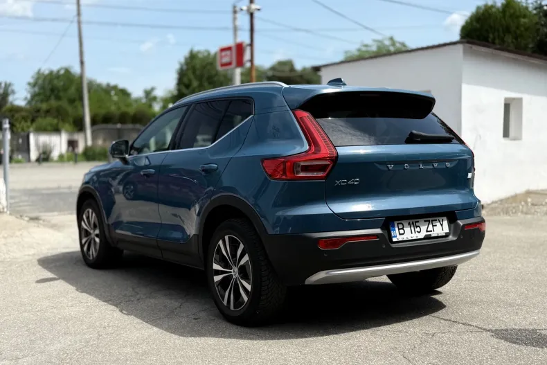 Volvo XC40 din 2022 cu 31.954 km - oferta VOL217906 - foto 9