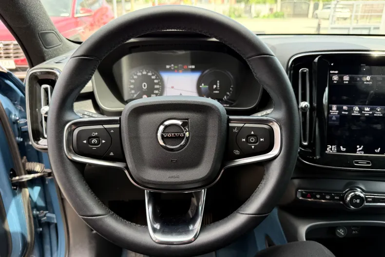 Volvo XC40 din 2022 cu 31.954 km - oferta VOL217906 - foto 18