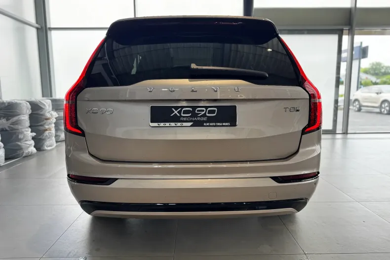 Volvo XC90 din 2025 cu 1 km - oferta VOL217912 - foto 6