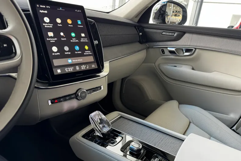 Volvo XC90 din 2025 cu 1 km - oferta VOL217912 - foto 14