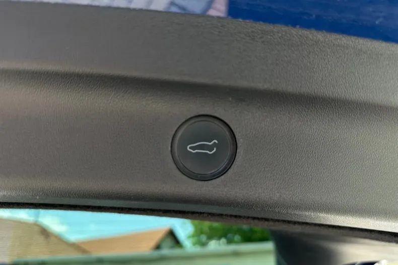 Tesla Model Y din 2022 cu 94.829 km - oferta TES217916 - foto 37