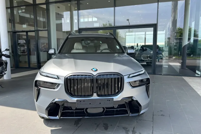 BMW X7 (Seria X) din 2026 cu 7 km - oferta BMW217920 - foto 3