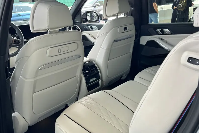 BMW X7 (Seria X) din 2026 cu 7 km - oferta BMW217920 - foto 9