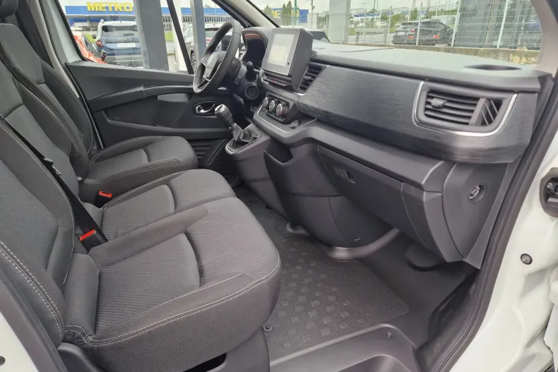 Renault Trafic din 2025 cu 20 km - oferta REN217922 - foto 26