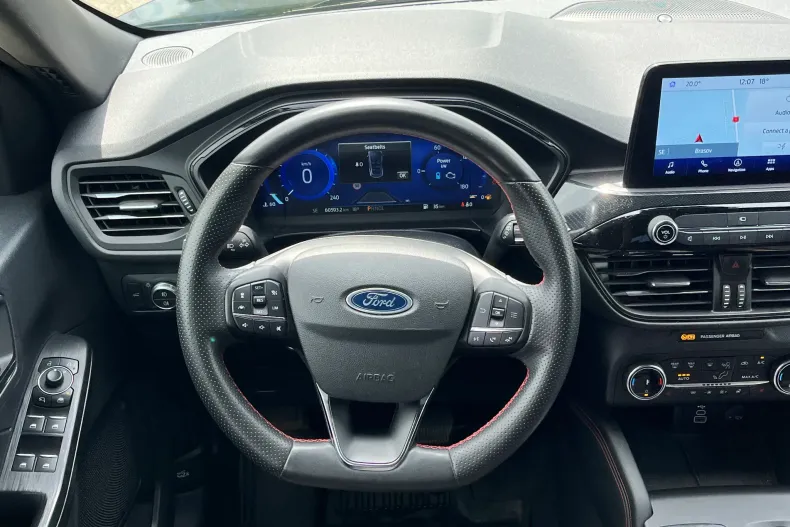 Ford Kuga din 2023 cu 60.593 km - oferta FOR217925 - foto 14