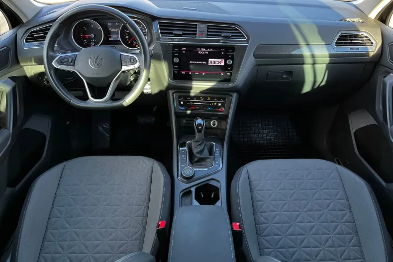 Volkswagen Tiguan din 2023 cu 83.213 km - oferta VOL217926 - foto 13