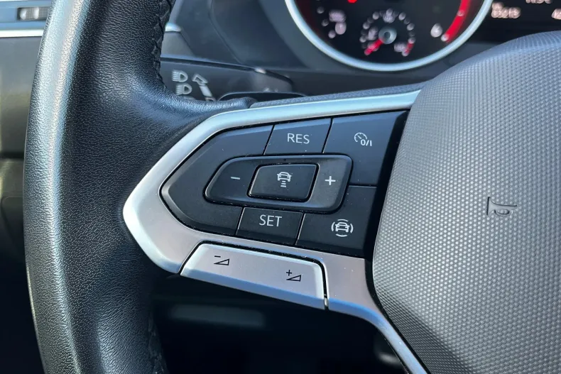Volkswagen Tiguan din 2023 cu 83.213 km - oferta VOL217926 - foto 16