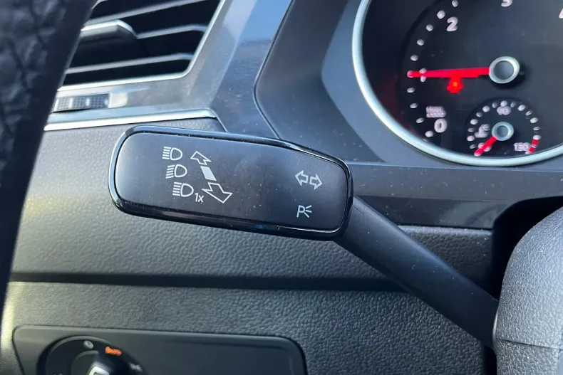 Volkswagen Tiguan din 2023 cu 83.213 km - oferta VOL217926 - foto 18
