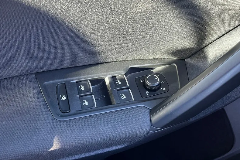 Volkswagen Tiguan din 2023 cu 83.213 km - oferta VOL217926 - foto 21