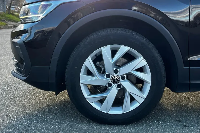 Volkswagen Tiguan din 2023 cu 83.213 km - oferta VOL217926 - foto 28
