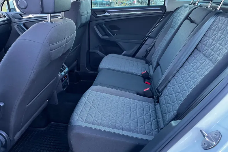Volkswagen Tiguan din 2023 cu 79.925 km - oferta VOL217927 - foto 10