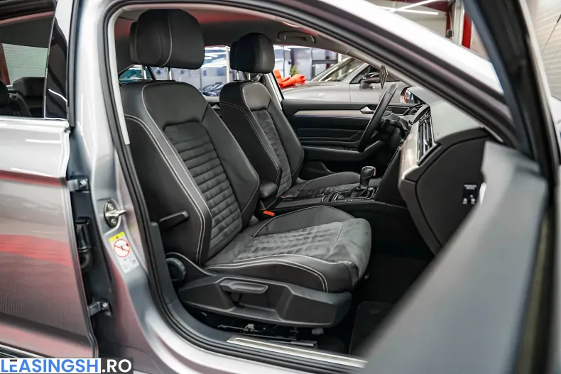 Volkswagen Passat din 2021 cu 83.000 km - oferta VOL217932 - foto 8