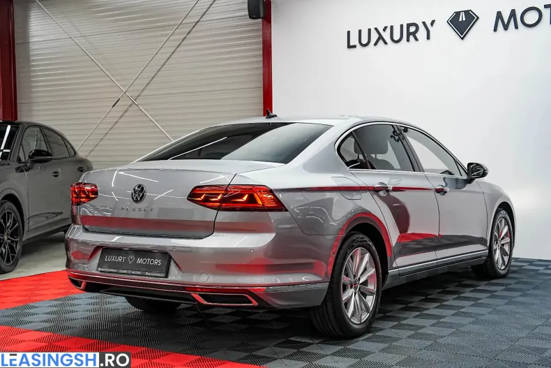 Volkswagen Passat din 2021 cu 83.000 km - oferta VOL217932 - foto 11