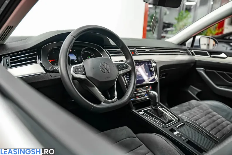 Volkswagen Passat din 2021 cu 83.000 km - oferta VOL217932 - foto 12