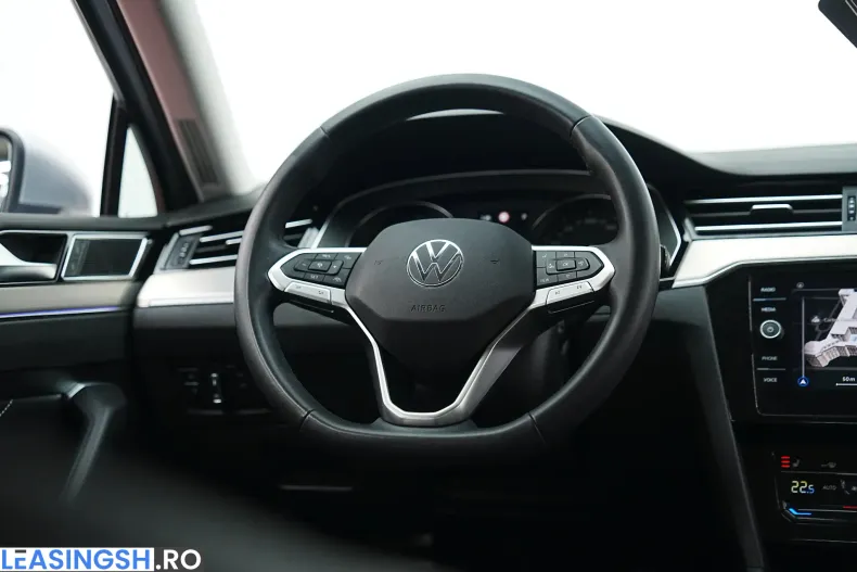 Volkswagen Passat din 2021 cu 83.000 km - oferta VOL217932 - foto 20