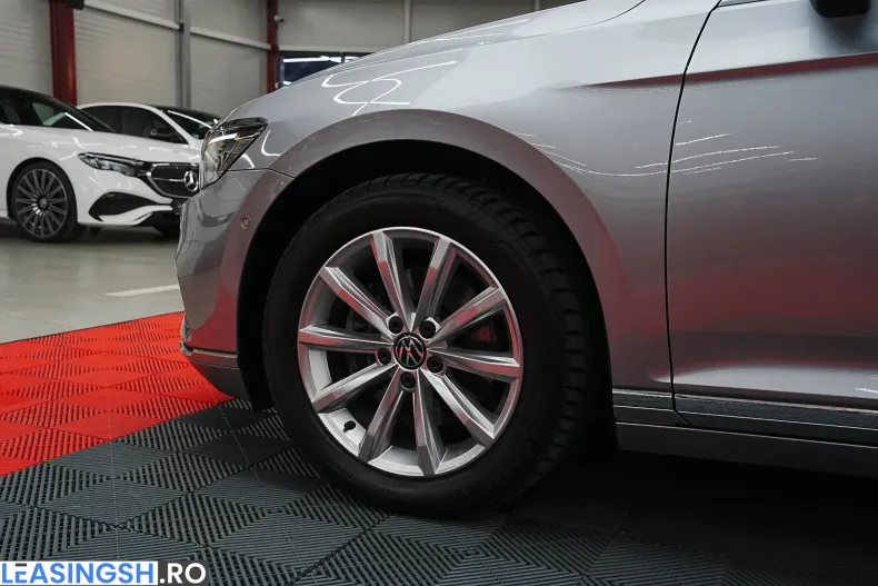 Volkswagen Passat din 2021 cu 83.000 km - oferta VOL217932 - foto 25