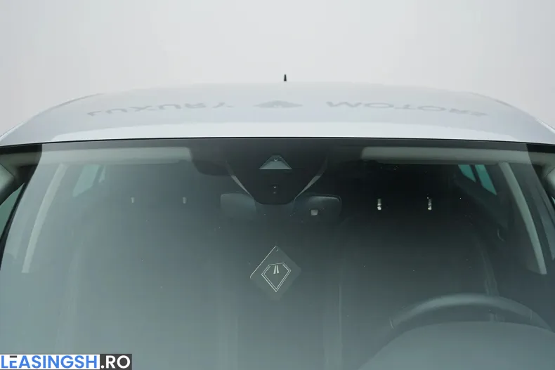 Volkswagen Passat din 2021 cu 83.000 km - oferta VOL217932 - foto 38