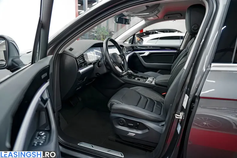Volkswagen Touareg din 2022 cu 101.000 km - oferta VOL217940 - foto 4