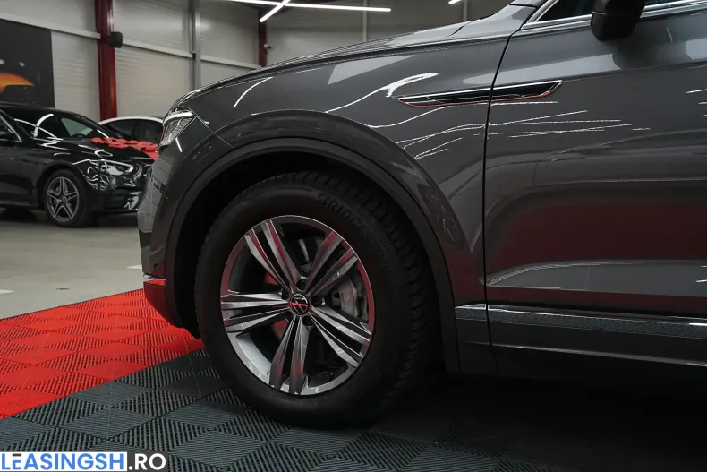 Volkswagen Touareg din 2022 cu 101.000 km - oferta VOL217940 - foto 28