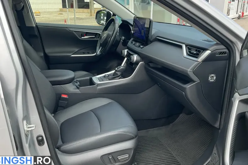 Toyota RAV4 din 2023 cu 82.128 km - oferta TOY217960 - foto 6