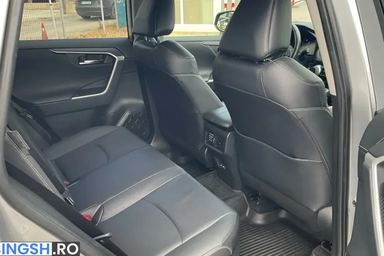 Toyota RAV4 din 2023 cu 82.128 km - oferta TOY217960 - foto 7
