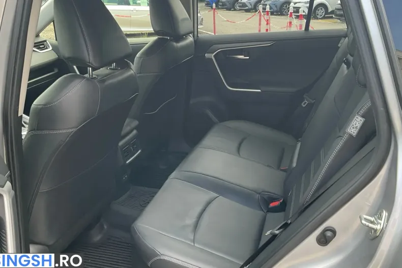Toyota RAV4 din 2023 cu 82.128 km - oferta TOY217960 - foto 11