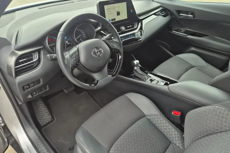 Toyota C-HR din 2022 cu 93.990 km - oferta TOY217974 - foto 11