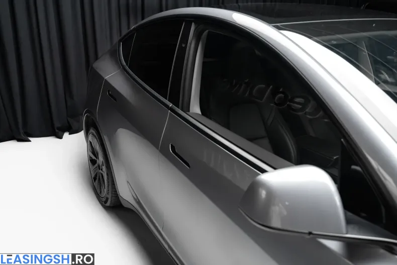 Tesla Model Y din 2024 cu 40.000 km - oferta TES217977 - foto 4