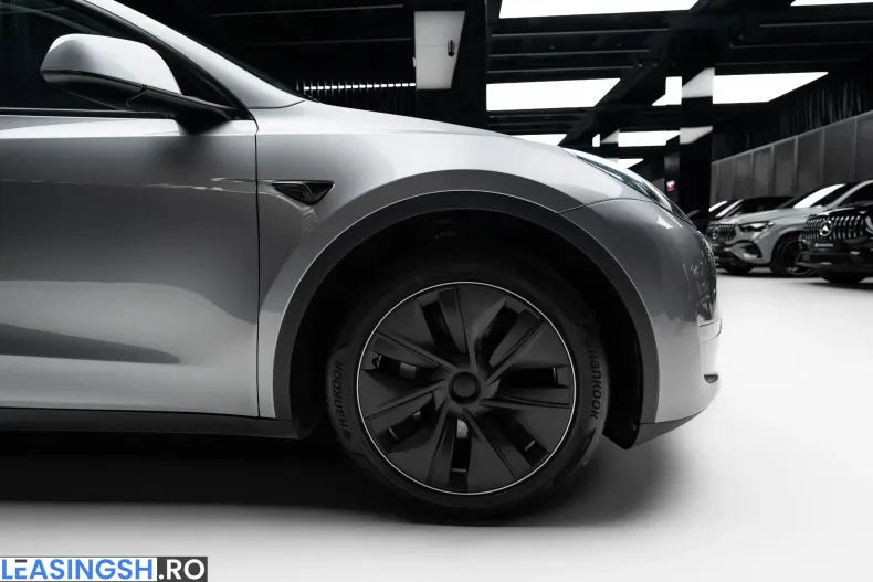 Tesla Model Y din 2024 cu 40.000 km - oferta TES217977 - foto 5