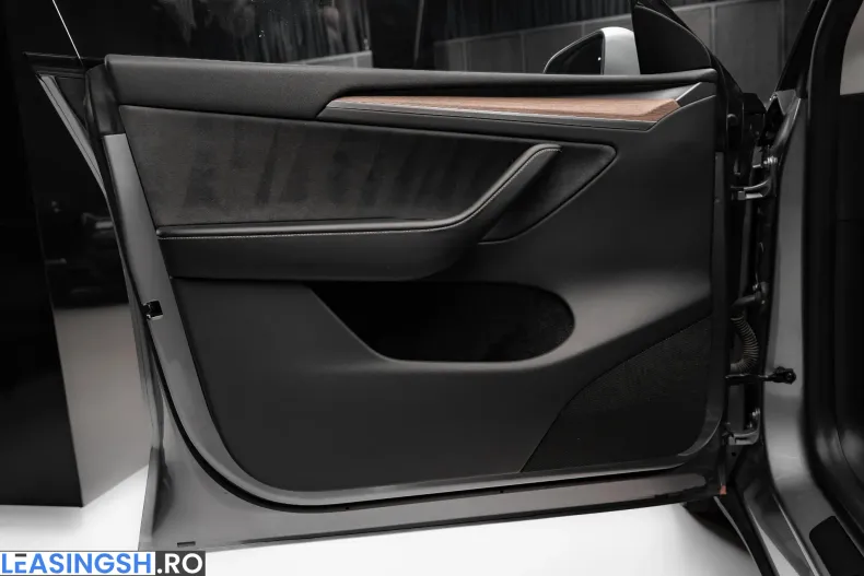 Tesla Model Y din 2024 cu 40.000 km - oferta TES217977 - foto 9