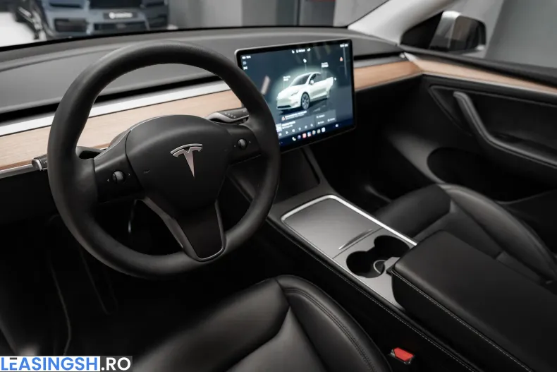 Tesla Model Y din 2024 cu 40.000 km - oferta TES217977 - foto 13