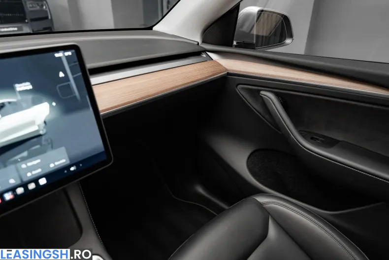 Tesla Model Y din 2024 cu 40.000 km - oferta TES217977 - foto 15