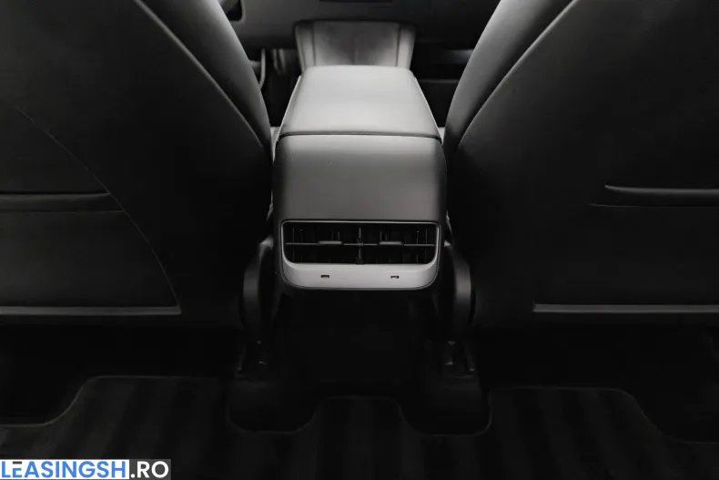 Tesla Model Y din 2024 cu 40.000 km - oferta TES217977 - foto 28