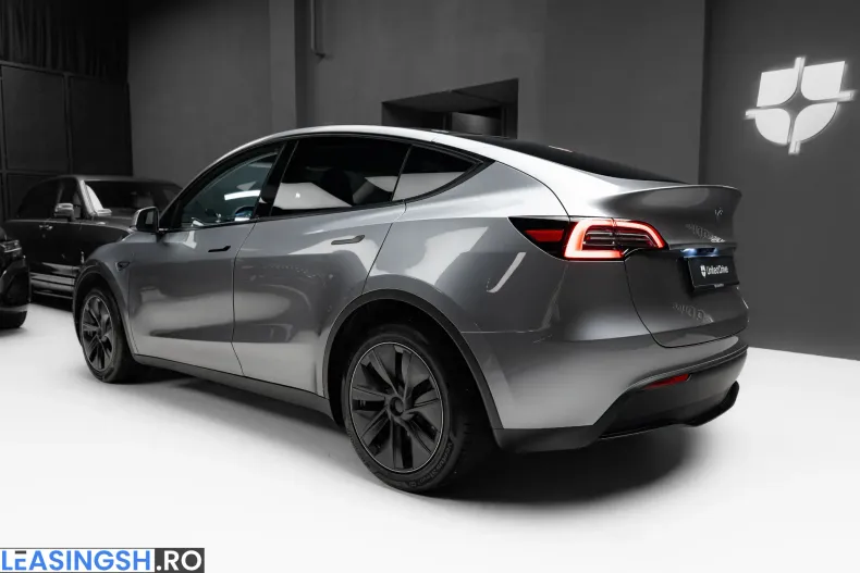 Tesla Model Y din 2024 cu 40.000 km - oferta TES217977 - foto 39