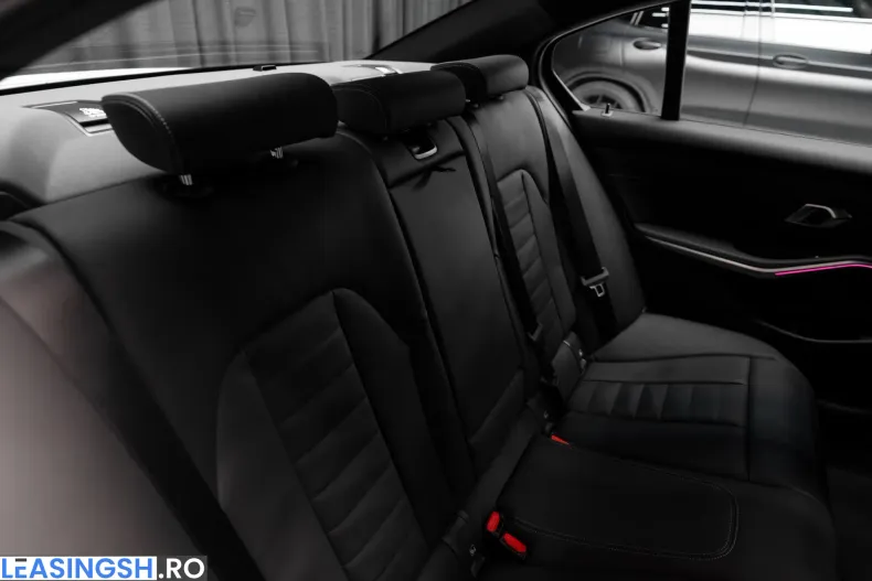 BMW M3 (Seria 3) din 2023 cu 5.753 km - oferta BMW217978 - foto 33