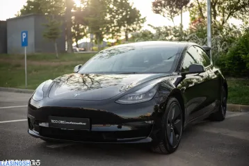 Tesla Model 3 din 2022 - oferta TES217981