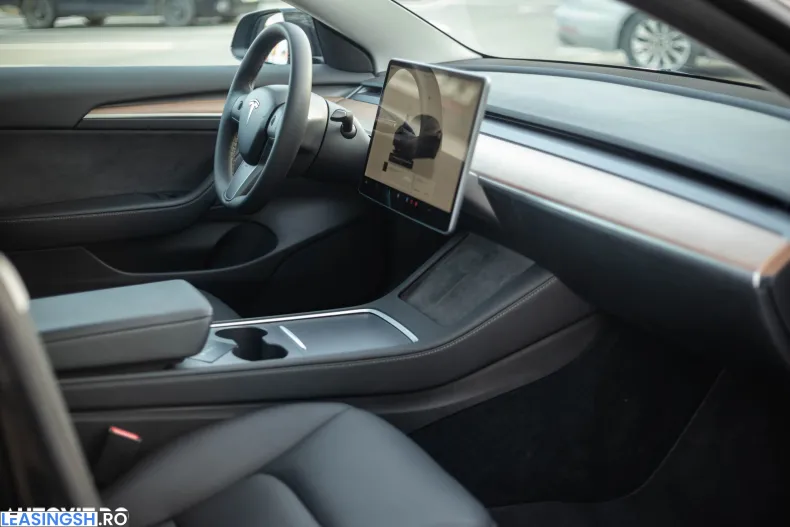 Tesla Model 3 din 2022 cu 52.404 km - oferta TES217981 - foto 6