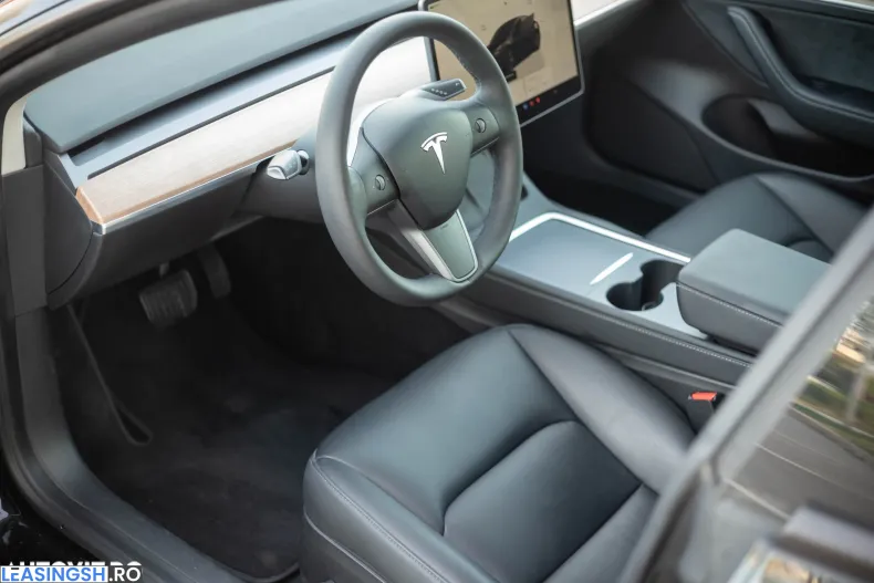 Tesla Model 3 din 2022 cu 52.404 km - oferta TES217981 - foto 7