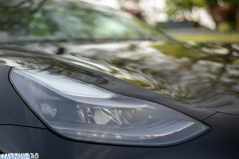 Tesla Model 3 din 2022 cu 52.404 km - oferta TES217981 - foto 11