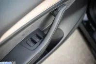 Tesla Model 3 din 2022 cu 52.404 km - oferta TES217981 - foto 12