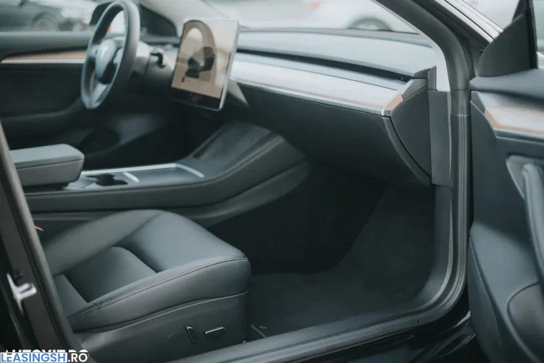 Tesla Model 3 din 2022 cu 52.404 km - oferta TES217981 - foto 17