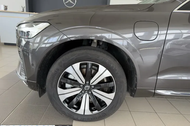 Volvo XC60 din 2025 cu 10.000 km - oferta VOL217982 - foto 3