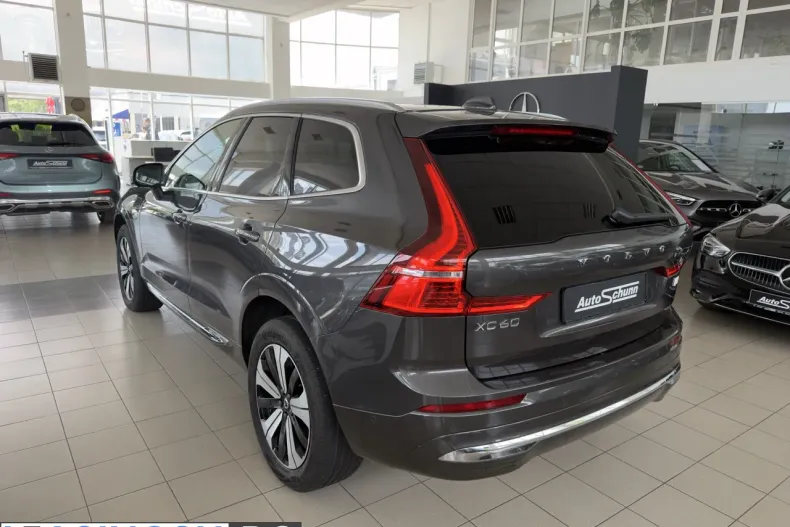 Volvo XC60 din 2025 cu 10.000 km - oferta VOL217982 - foto 8