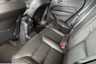 Volvo XC60 din 2025 cu 10.000 km - oferta VOL217982 - foto 10