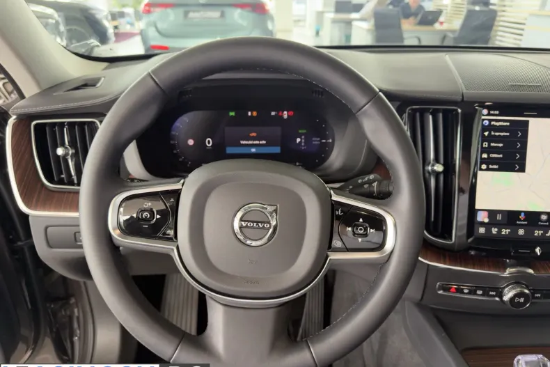Volvo XC60 din 2025 cu 10.000 km - oferta VOL217982 - foto 16