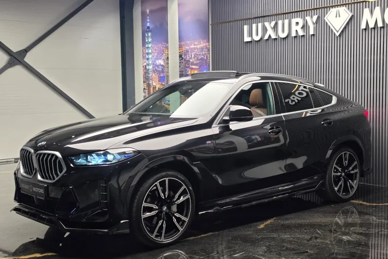BMW X6 (Seria X) din 2024 cu 30.800 km - oferta BMW217983 - foto 2