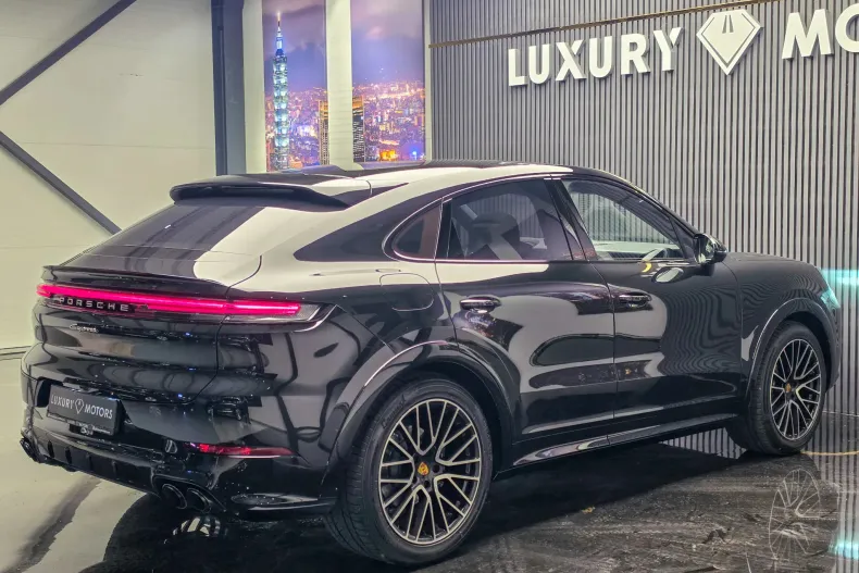 Porsche Cayenne Coupe din 2024 cu 60.900 km - oferta POR217984 - foto 5